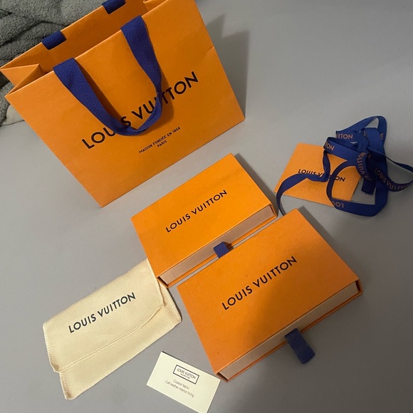 Lv Empty boxes - Picture 2 of 2
